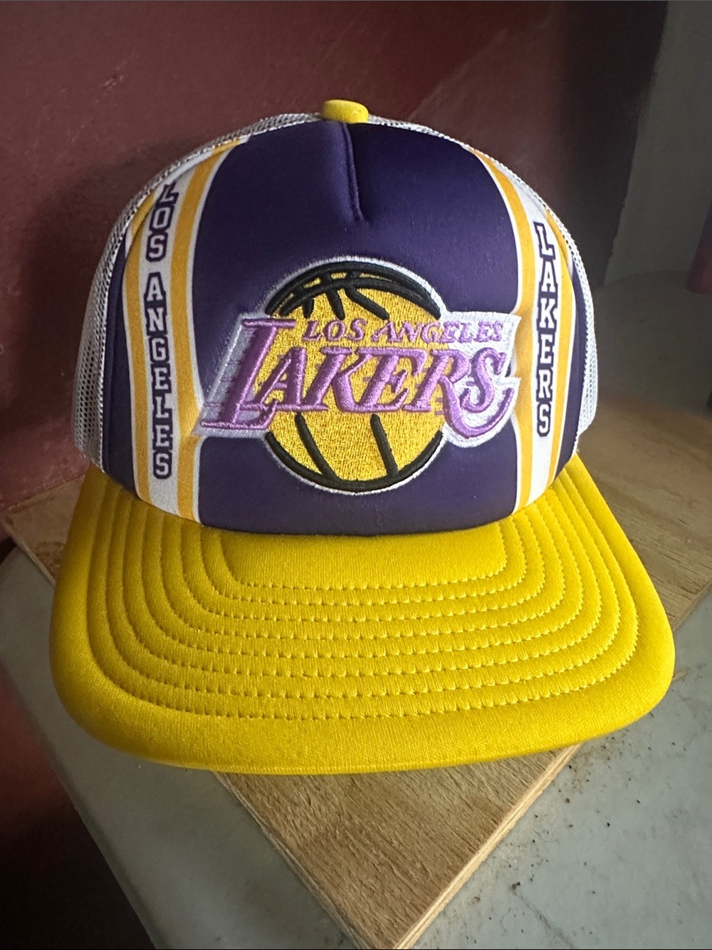 LA Los Angeles Lakers NBA retro vintage style snapback hat trucker mesh cap new